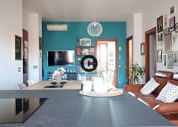 Salone - Three-room apartment corso Tortona, 21, Torino (neighborhood Vanchiglia) - photo 5
