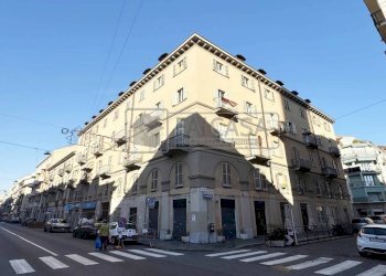 Facciata - Bilocale via San Donato, 46, Torino (zona San Donato) - foto 3