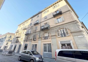 Facciata - Bilocale via San Donato, 46, Torino (zona San Donato) - foto 4