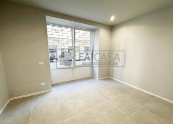 Camera da letto - Bilocale via San Donato, 46, Torino (zona San Donato) - foto 22