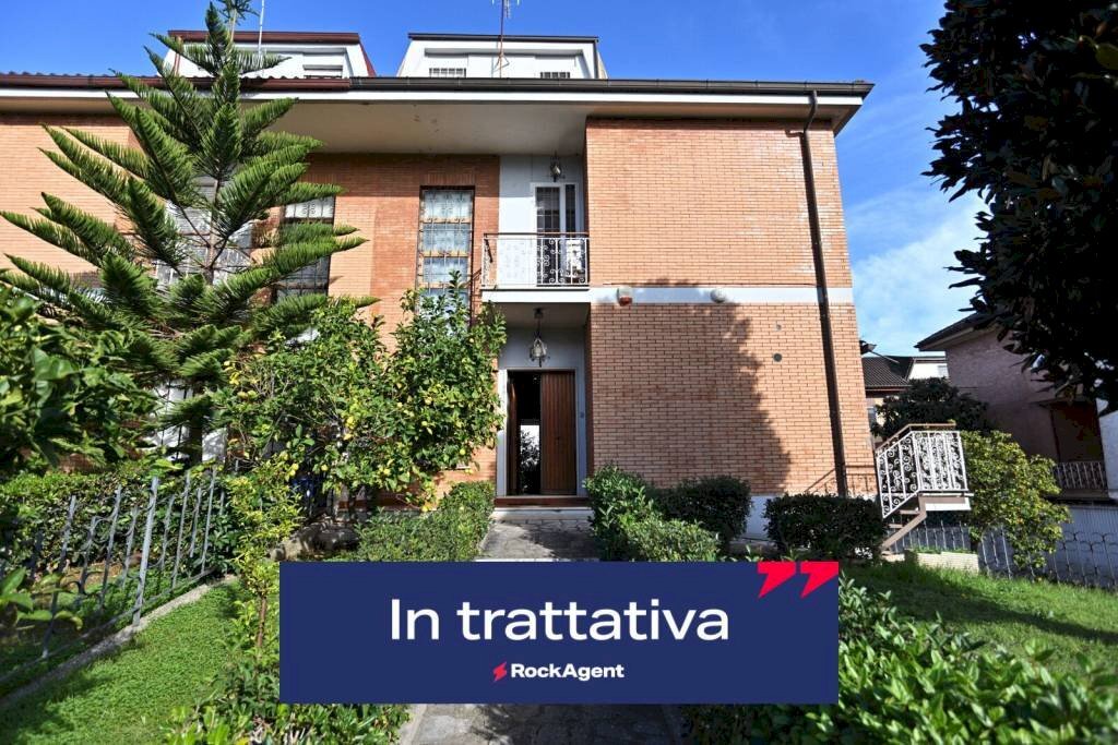 Villa via Antonio Gramsci, 27, Aprilia - photo 1