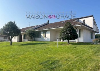 Giardino - Villa strada Guarene, 15, Alba - foto 1