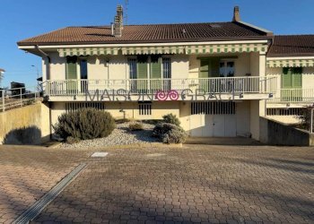 Facciata - Villa strada Guarene, 15, Alba - foto 18