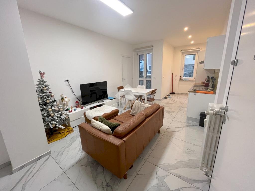 Three-room apartment Via B. Lanteri, Pinerolo - photo 1