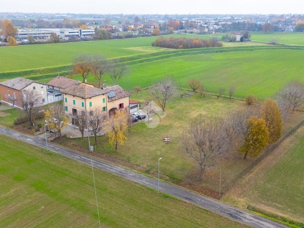 Casa indipendente Via Anita Garibaldi, Reggio nell'Emilia - foto 3