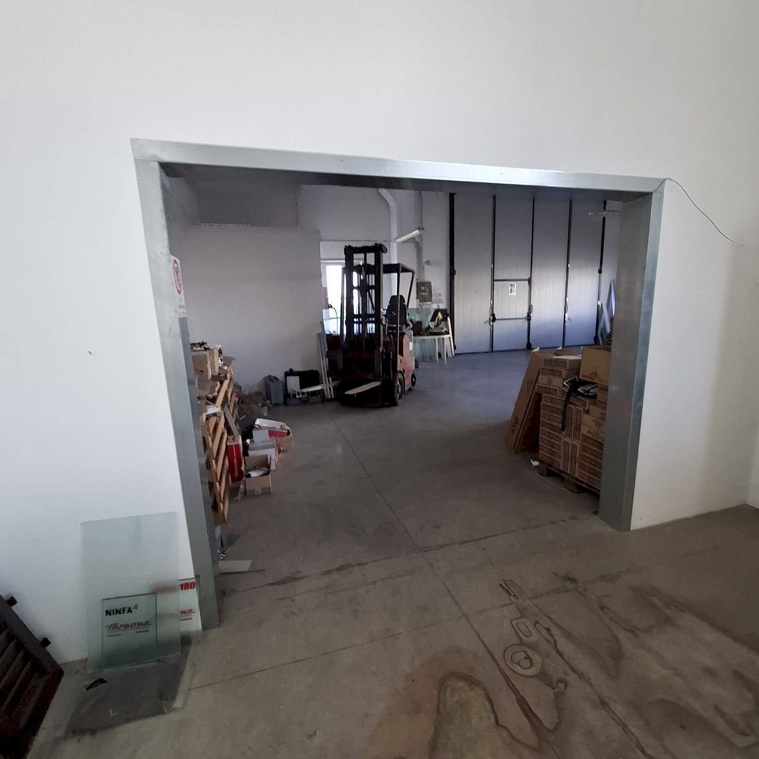 Foto 2 - Capannone via Emilia
45, Longiano - foto 2