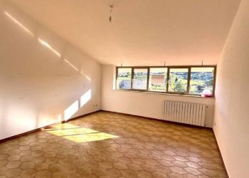 Salone - Attico via Giacomo Leopardi, Spigno Saturnia - foto 5