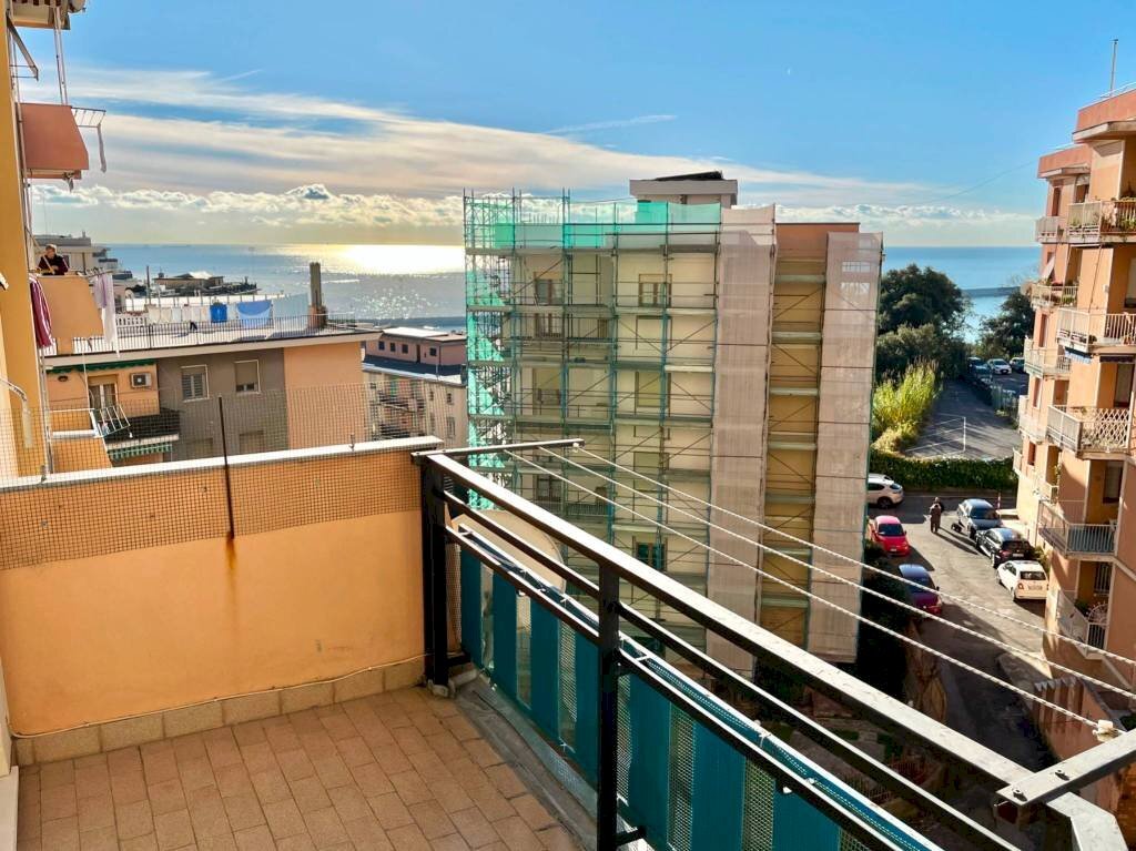 Terrazzo - Trilocale via Laviosa, Genova (zona Pegli) - foto 1