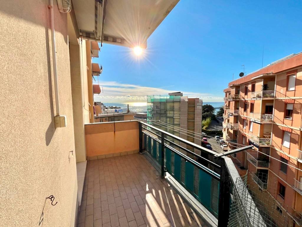 Balcone - Trilocale via Laviosa, Genova (zona Pegli) - foto 2