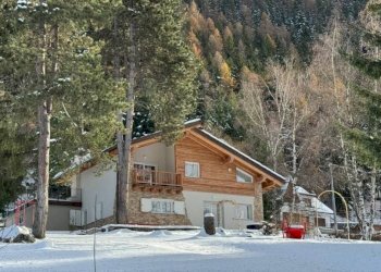 Facciata - Villa Località Seremon, 490, Charvensod - foto 1