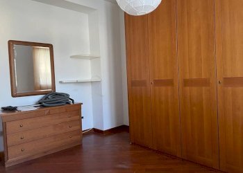 Camera da letto - Trilocale via Monte Grivola, 14, Aosta - foto 6