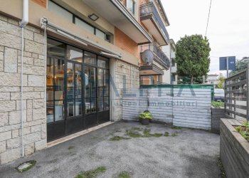 Cortile interno - Discoteca - Disco Pub - Locale Notturno via Dario Campana, Rimini - foto 27