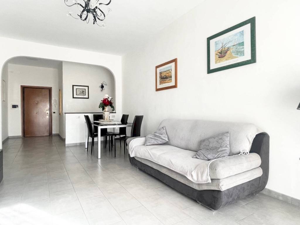 Salone - Trilocale via Foiano della Chiana, Roma - foto 3