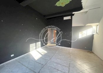 WhatsApp Image 2025-11-28 at 13.36.53.jpeg - Locale Commerciale Pietrasanta - foto 3