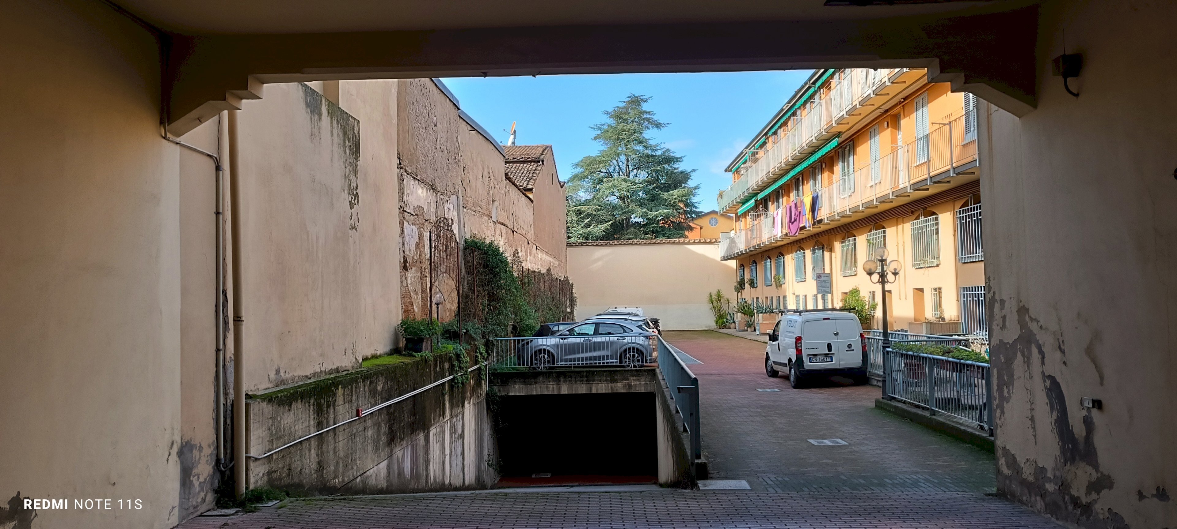 Posto Auto via Frassinago, 23, Bologna (zona Centro Storico) - foto 2