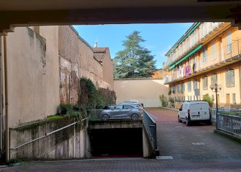 Posto Auto via Frassinago, 23, Bologna (zona Centro Storico) - foto 2