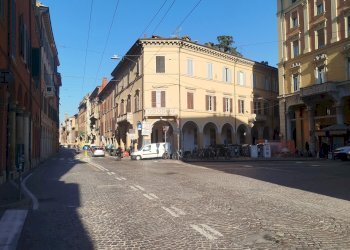 Negozio via Santo Stefano, 84, Bologna (zona Centro Storico) - foto 7