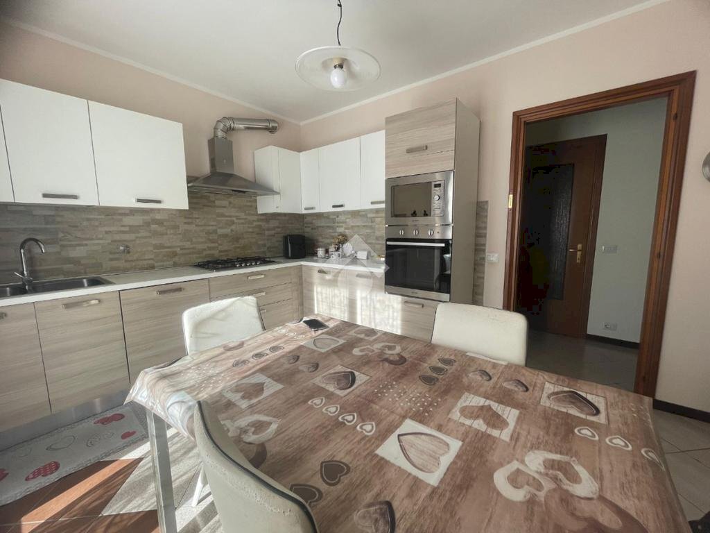 Four-room apartment Via A. Barengo, Castellamonte - photo 3