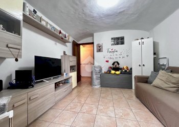 Three-room apartment Via Roma, Vaie - photo 9