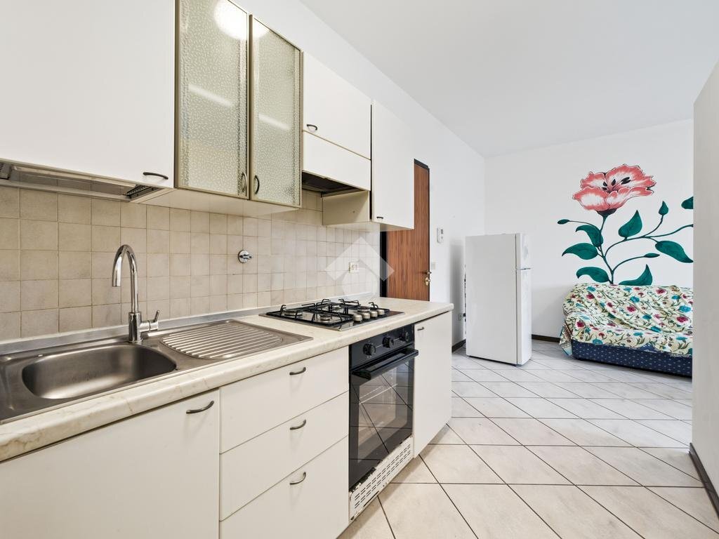 One-room apartment Via Maiella, Reggio nell'Emilia - photo 2