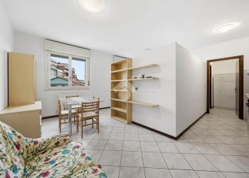One-room apartment Via Maiella, Reggio nell'Emilia - photo 1