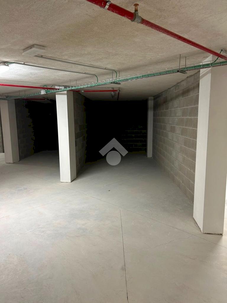 Box Via Mecenate, Milano (neighborhood Mecenate) - photo 1