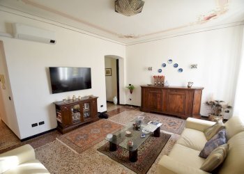 Quadrilocale Via Camozzini, Genova (zona Voltri) - foto 5