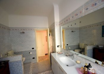 Quadrilocale Via Camozzini, Genova (zona Voltri) - foto 17