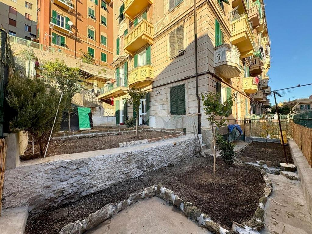 Quadrilocale Via bordone, Genova (zona Cornigliano) - foto 1