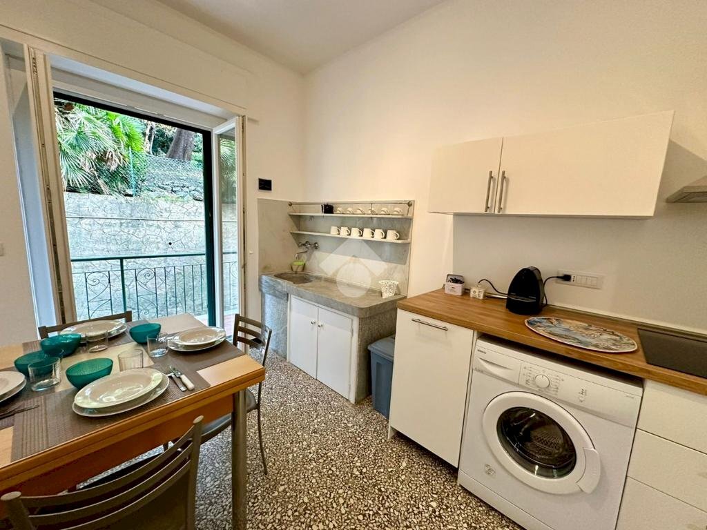 Four-room apartment Corso Europa, hamlet Quinto Al Mare, Genova - photo 1