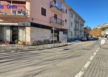 Foto 3 - Locale Commerciale Via Mont Velan
 
25, Aosta - foto 3