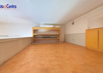 Foto 12 - Locale Commerciale Via Mont Velan
 
25, Aosta - foto 12