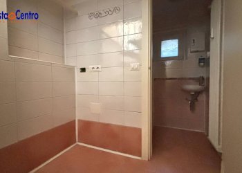 Foto 13 - Locale Commerciale Via Mont Velan
 
25, Aosta - foto 13