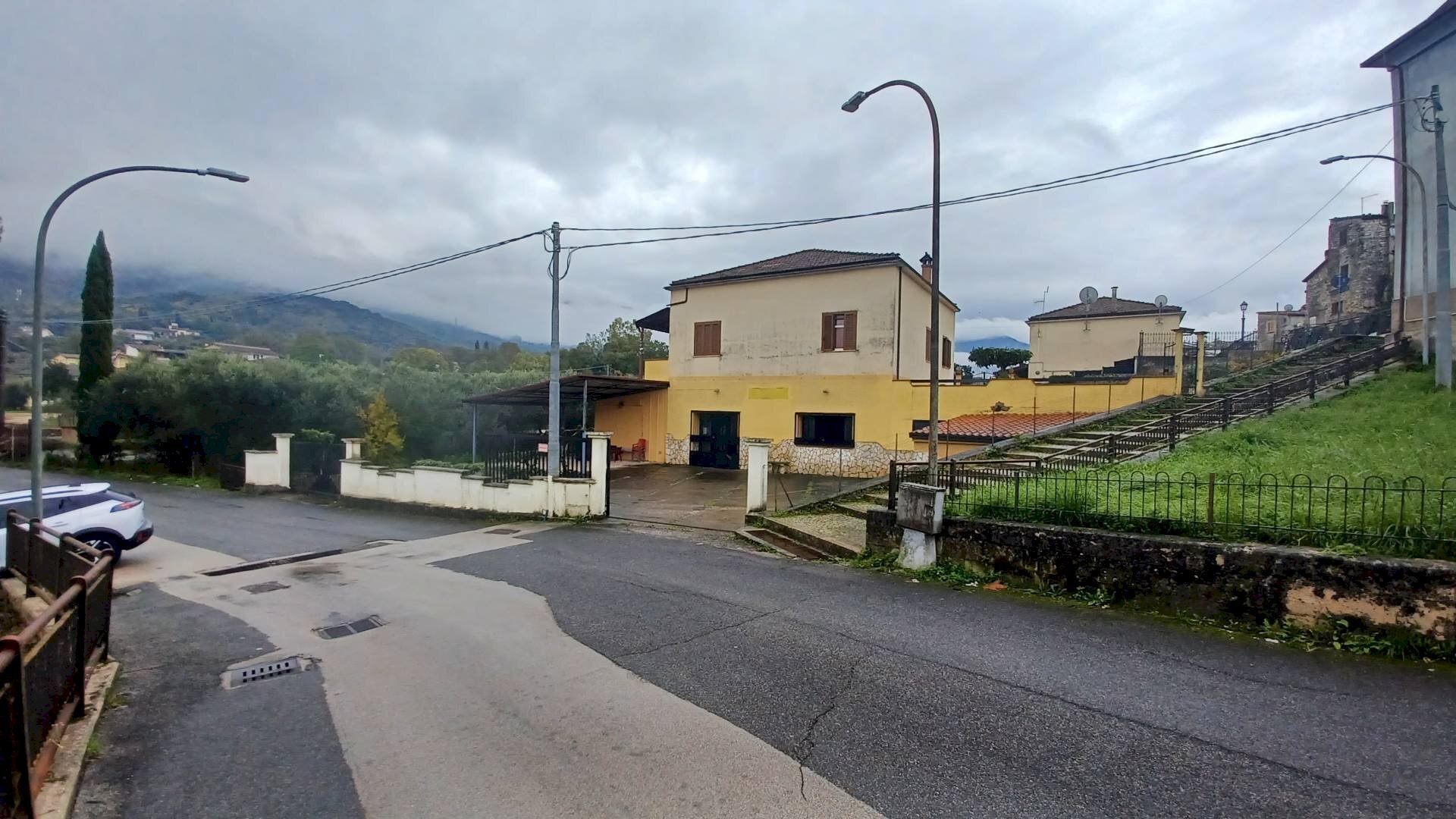 Foto 2 - Magazzino Piazza Boccatopa, Amaseno - foto 2