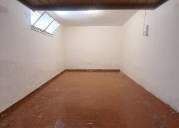 Foto 5 - Box Via Enrico Coleman, Terracina - foto 5