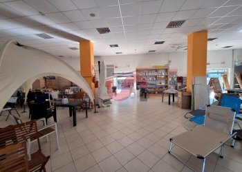 Foto 12 - Negozio Via Tre Santi, Ceppaloni - foto 12
