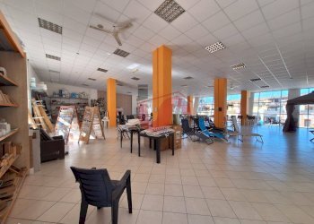 Foto 17 - Negozio Via Tre Santi, Ceppaloni - foto 17