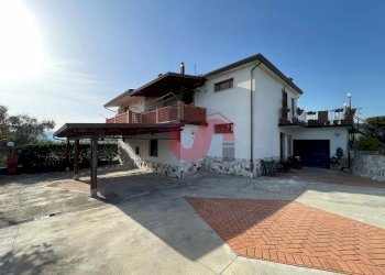 Foto 1 - Semi-detached house C.da San Vitale, Benevento - photo 1