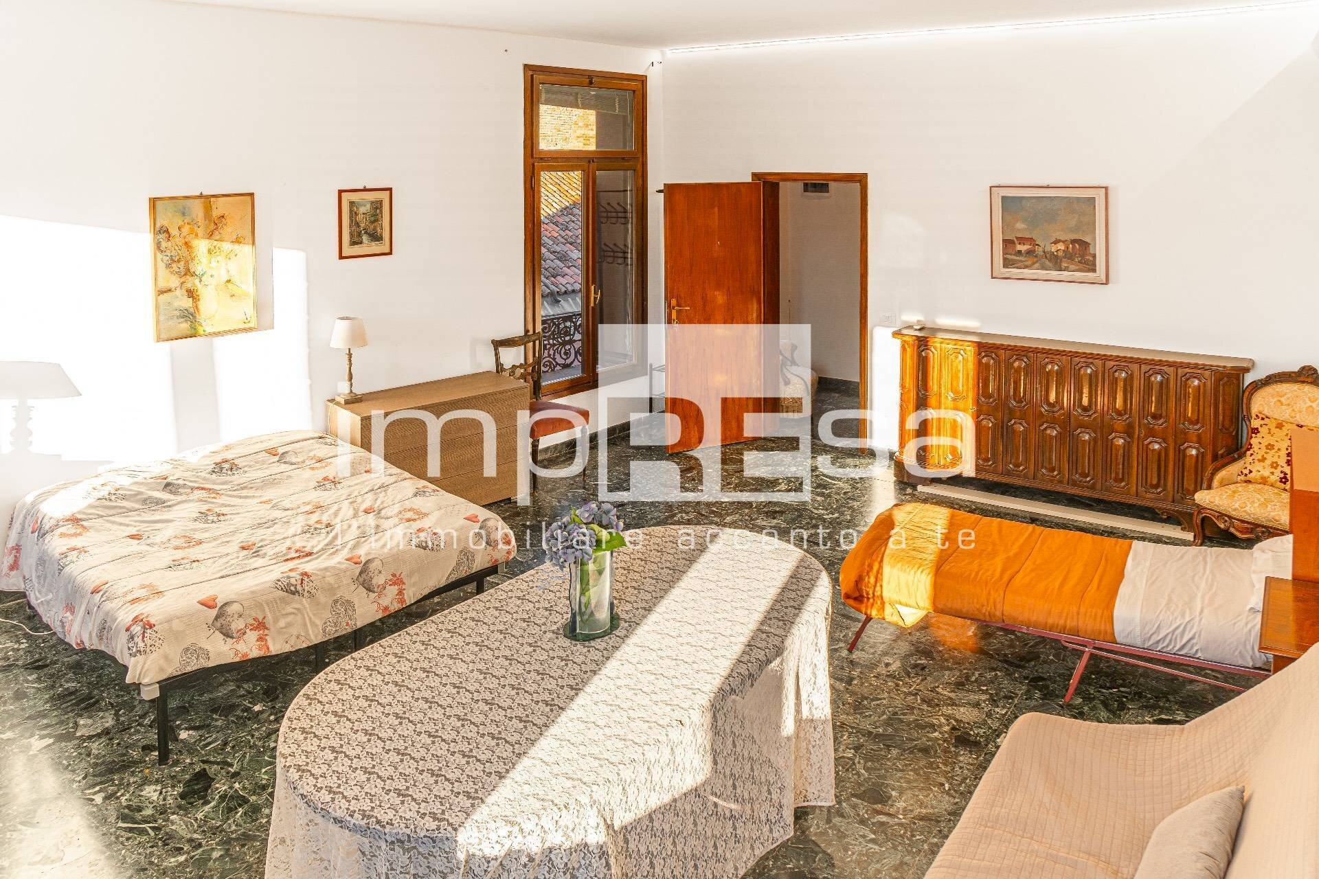 Foto 2 - Quadrilocale Sestiere San Polo
 
2090, Venezia - foto 2