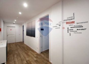 Hall / corridoio - Appartamento Largo Ignazio Ciaia
 
7, Bari - foto 8