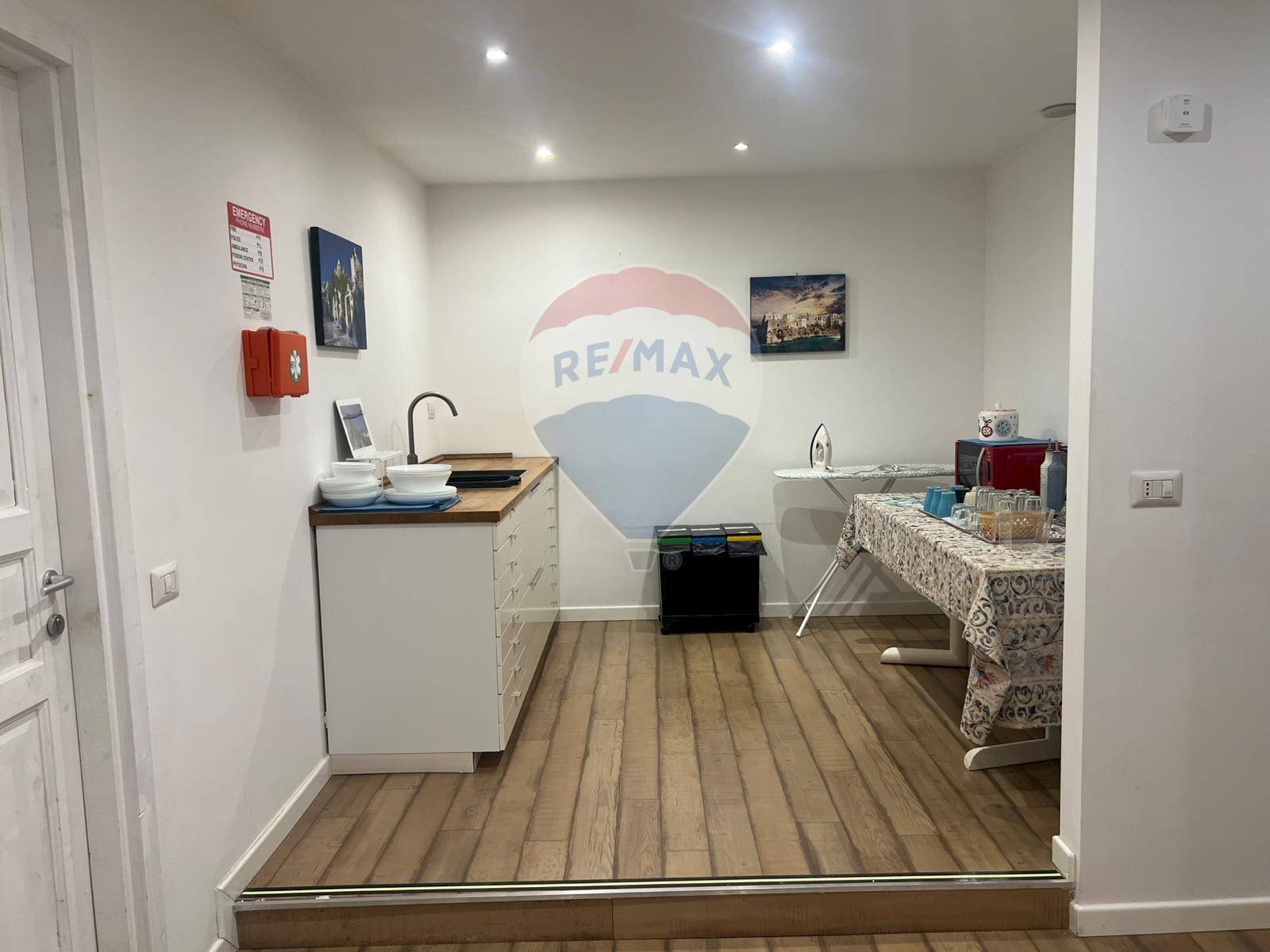 Cucina - Three-room apartment Largo Ignazio Ciaia
 
7, Bari - photo 1