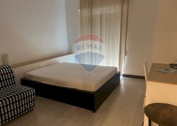 Camera / camera da letto - Trilocale Largo Ignazio Ciaia
 
7, Bari - foto 2