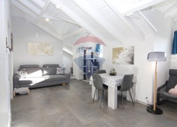 Sala da pranzo - Trilocale via san martino
 
13, Viggiù - foto 4