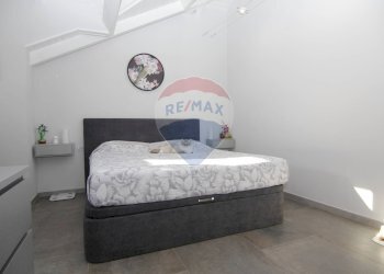 Camera / camera da letto - Trilocale via san martino
 
13, Viggiù - foto 17