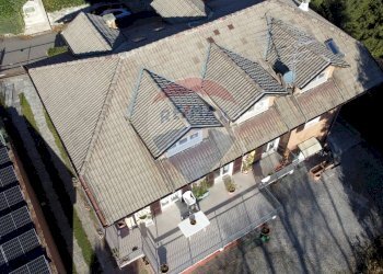 Edificio all\'aperto - Trilocale via san martino
 
13, Viggiù - foto 23