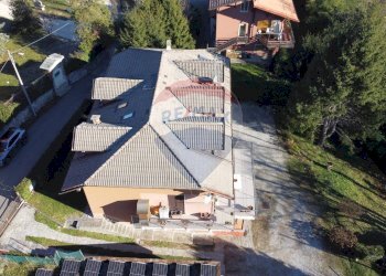 Casa all\'aperto - Trilocale via san martino
 
13, Viggiù - foto 24