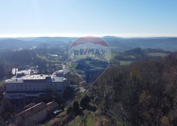 Edificio all\'aperto - Trilocale via san martino
 
13, Viggiù - foto 28