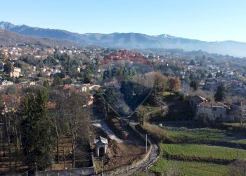 Vista delle montagne - Trilocale via san martino
 
13, Viggiù - foto 30