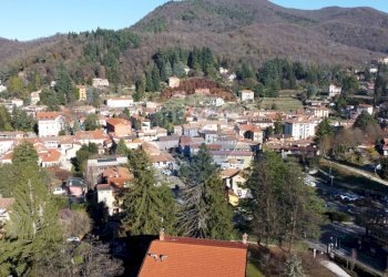 Vista delle montagne - Trilocale via san martino
 
13, Viggiù - foto 31