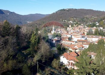 Vista delle montagne - Trilocale via san martino
 
13, Viggiù - foto 32